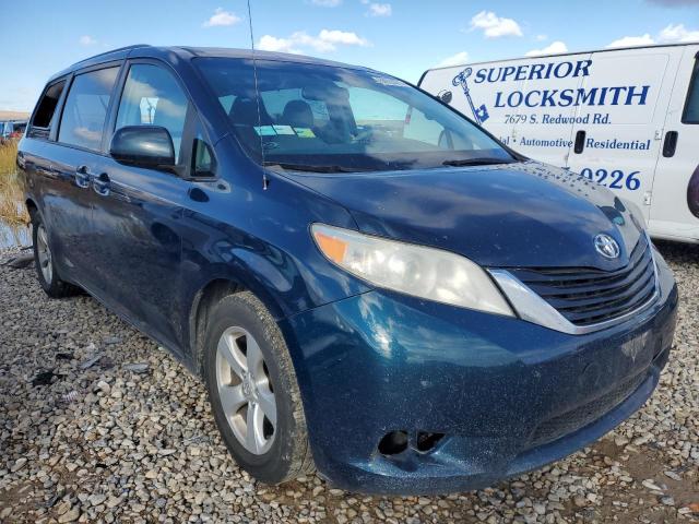 TOYOTA SIENNA LE 2011 with VIN 5TDKK3DC2BS082998 - Photo from auction