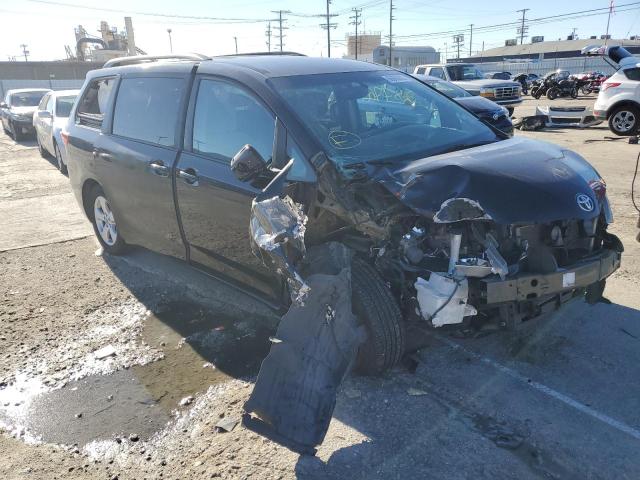 Photo 1 from auction – 2015 TOYOTA SIENNA LE with VIN 5TDKK3DC5FS687796
