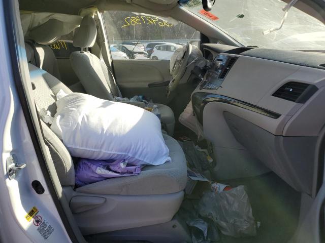 Photo 5 from auction – 2014 TOYOTA SIENNA LE with VIN 5TDKK3DC0ES487102