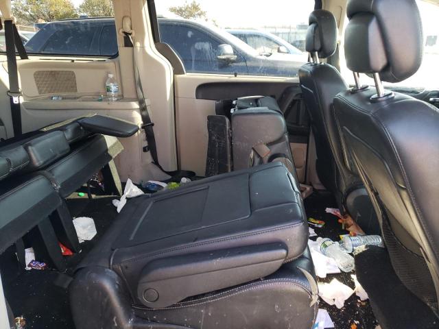 Photo 6 from auction – 2011 CHRYSLER TOWN & COU with VIN 2A4RR8DG7BR682414