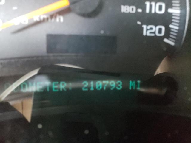 Photo 8 from auction – 2005 CHEVROLET SILV1500 2 with VIN 1GCEC19T95Z193140