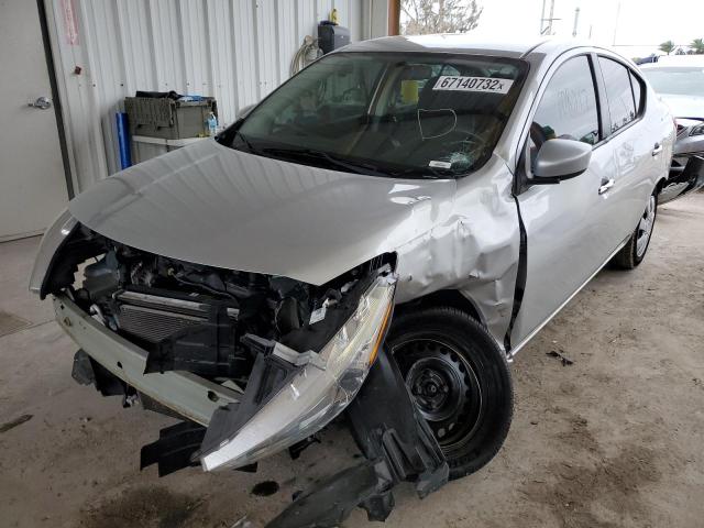 Zdjęcie 2 z aukcji – 2015 NISSAN VERSA S z VIN 3N1CN7AP2FL893953
