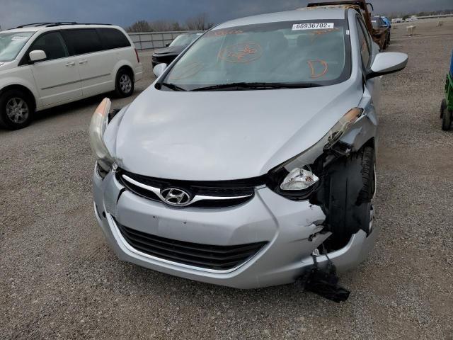 Photo 9 from auction – 2012 HYUNDAI ELANTRA GL with VIN 5NPDH4AE7CH138606