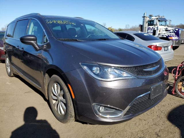 CHRYSLER PACIFICA T 2018 with VIN 2C4RC1BG3JR306759 - Photo from auction