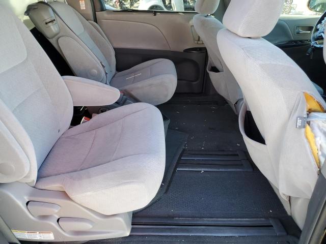 Photo 6 from auction – 2015 TOYOTA SIENNA LE with VIN 5TDKK3DC5FS687796