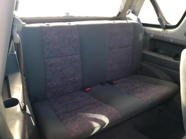 Photo 6 from auction – 1999 CHEVROLET TRACKER with VIN 2CNBJ1866X6929711