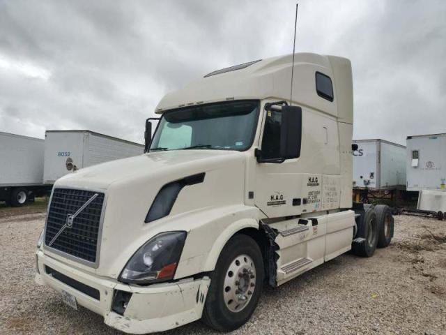 Photo 2 from auction – 2011 VOLVO VN VNL with VIN 4V4NC9EH0BN299614