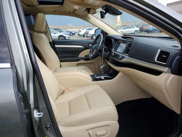 Photo 5 from auction – 2019 TOYOTA HIGHLANDER with VIN 5TDJZRFH7KS926133