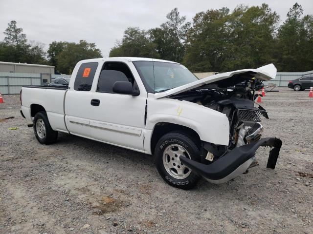 CHEVROLET SILVERADO 2004 with VIN 2GCEC19V841411917 - Photo from auction