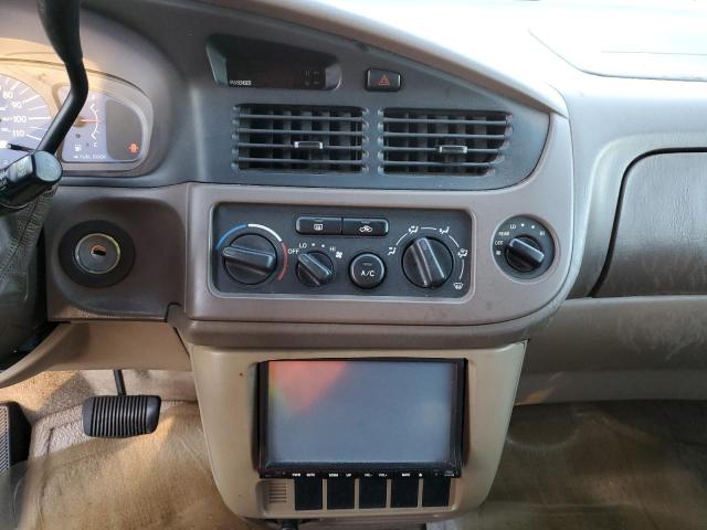 Photo 9 from auction – 2001 TOYOTA SIENNA CE with VIN 4T3ZF19C81U351938