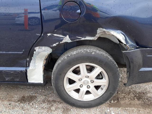 Photo 9 from auction – 2008 CHRYSLER TOWN & COU with VIN 2A8HR54P68R757542