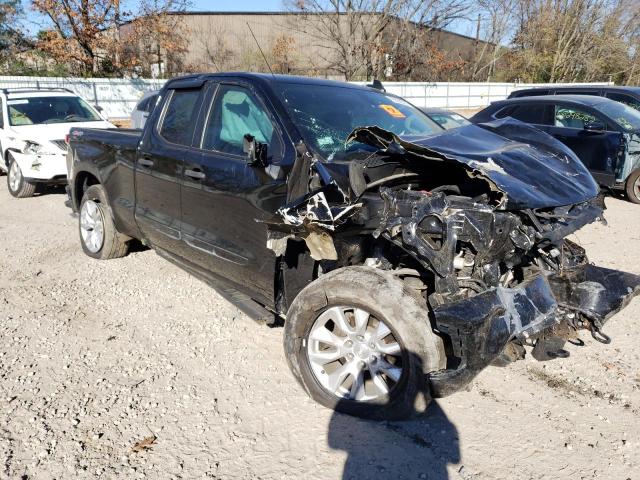 CHEVROLET SILVERADO 2019 with VIN 1GCRYBEF7KZ252643 - Photo from auction