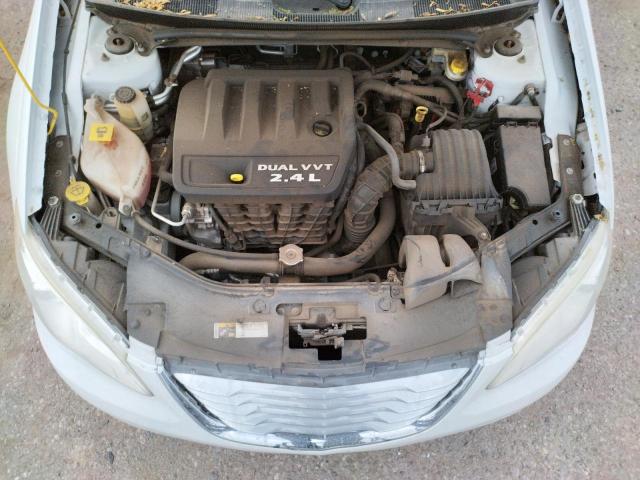 Photo 7 from auction – 2014 CHRYSLER 200 LX with VIN 1C3CCBAB8EN210585
