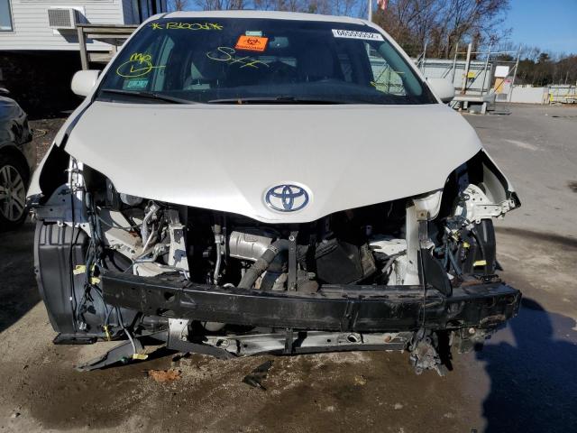Photo 9 from auction – 2015 TOYOTA SIENNA XLE with VIN 5TDDK3DC2FS117277