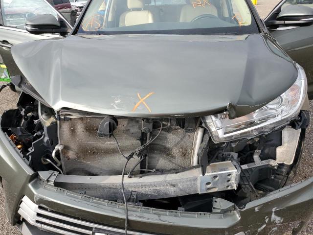 Photo 7 from auction – 2019 TOYOTA HIGHLANDER with VIN 5TDJZRFH7KS926133