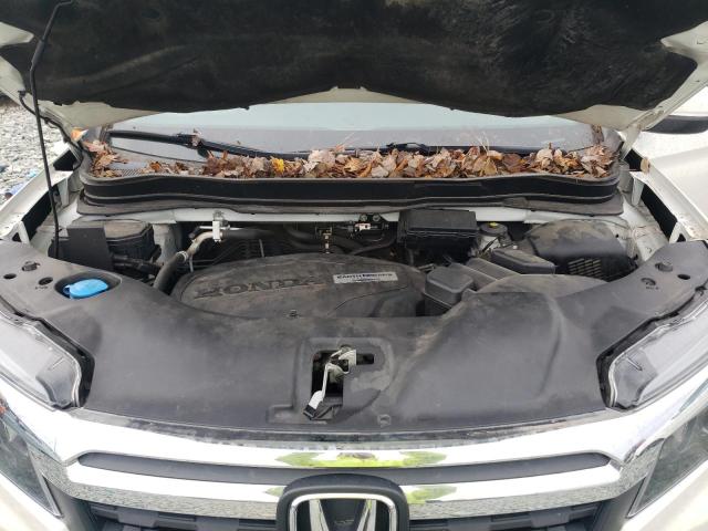 Photo 7 from auction – 2017 HONDA RIDGELINE with VIN 5FPYK2F53HB001420