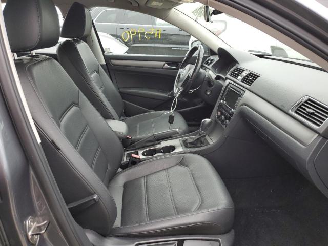 Photo 5 from auction – 2015 VOLKSWAGEN PASSAT SE with VIN 1VWBT7A33FC005375