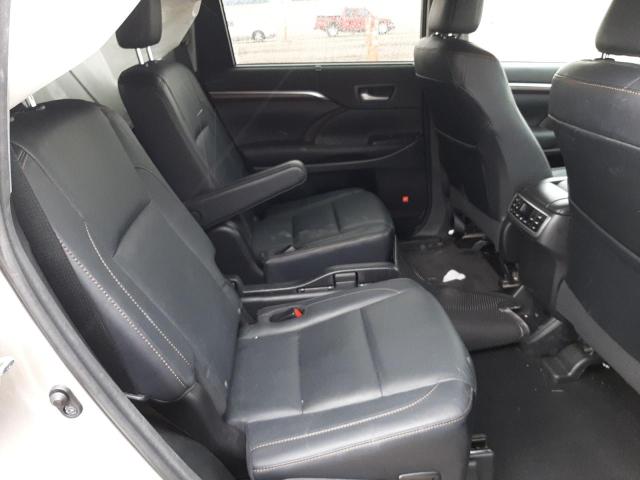 Photo 6 from auction – 2016 TOYOTA HIGHLANDER with VIN 5TDDKRFHXGS300939