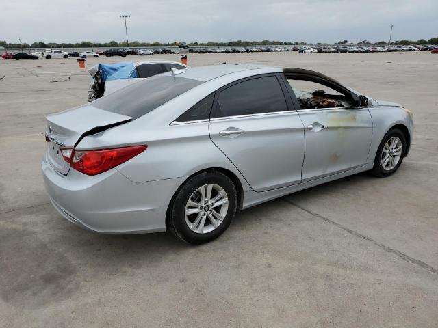 Photo 3 from auction – 2012 HYUNDAI SONATA GLS with VIN 5NPEB4AC0CH382599
