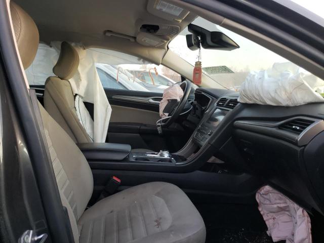 Photo 5 from auction – 2019 FORD FUSION S with VIN 3FA6P0G73KR231136