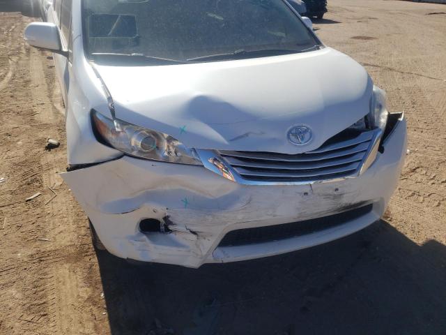 Photo 9 from auction – 2013 TOYOTA SIENNA XLE with VIN 5TDDK3DC9DS050464