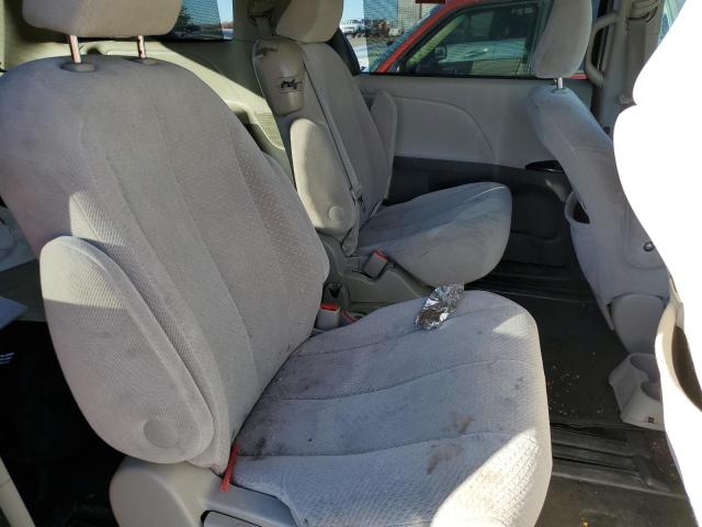 Photo 6 from auction – 2011 TOYOTA SIENNA LE with VIN 5TDKK3DC7BS100833