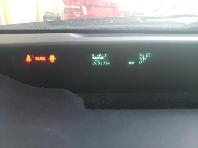 Photo 8 from auction – 2004 TOYOTA PRIUS with VIN JTDKB20U340008553