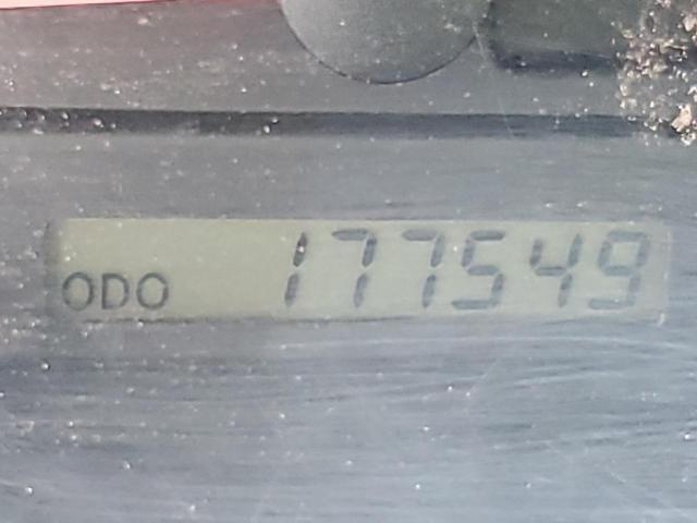Photo 8 from auction – 2003 TOYOTA CAMRY LE with VIN JTDBE32K930238816