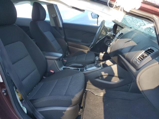 Photo 5 from auction – 2017 KIA FORTE LX with VIN 3KPFK4A79HE047358