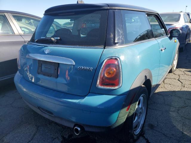 Photo 4 from auction – 2003 MINI COOPER with VIN WMWMF335X7TT52792