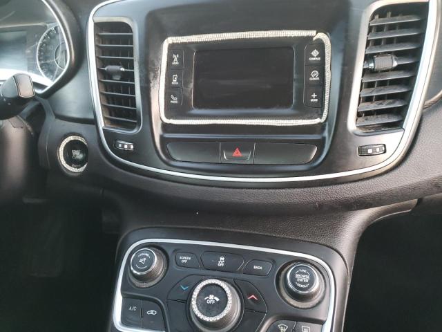 Photo 9 from auction – 2015 CHRYSLER 200 LIMITE with VIN 1C3CCCAB3FN685617
