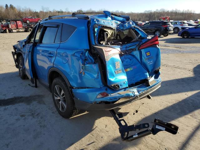 Photo 3 from auction – 2017 TOYOTA RAV4 XLE with VIN JTMRFREV0HD220614