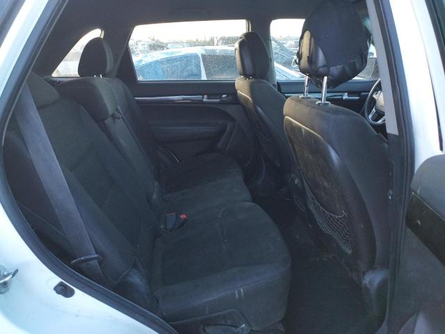 Photo 6 from auction – 2015 KIA SORENTO LX with VIN 5XYKT3A62FG604818