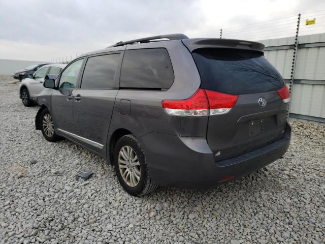 Photo 3 from auction – 2014 TOYOTA SIENNA XLE with VIN 5TDYK3DC9ES522049