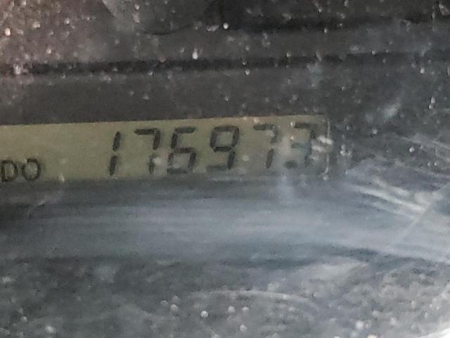 Photo 8 from auction – 2003 TOYOTA CAMRY LE with VIN 4T1BE32K33U251789