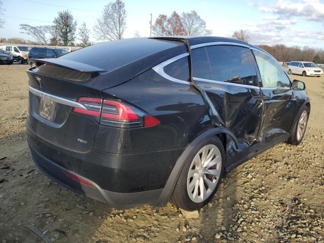 Photo 4 from auction – 2017 TESLA MODEL X with VIN 5YJXCDE22HF055845