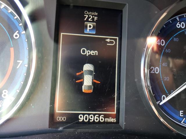 Photo 8 from auction – 2017 TOYOTA COROLLA L with VIN 2T1BURHE9HC770927