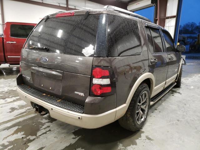 Photo 4 from auction – 2005 FORD EXPLORER E with VIN 1FMDU74W65UB90198