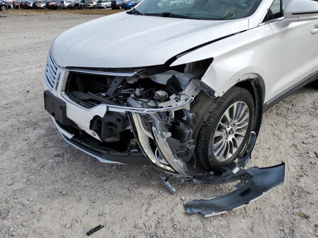 Photo 9 from auction – 2017 LINCOLN MKC RESERV with VIN 5LMCJ3C97HUL13789