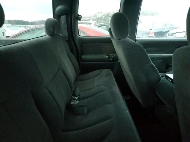 Photo 6 from auction – 2000 CHEVROLET SILVERADO with VIN 1GCGK29U3YE306568