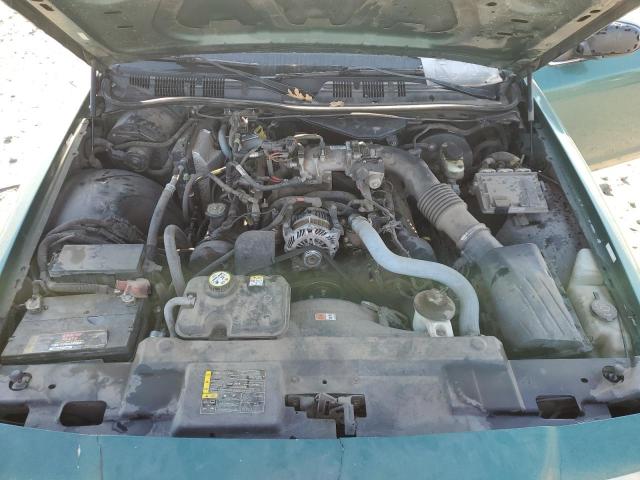 Photo 7 from auction – 2005 FORD CROWN VICT with VIN 2FAHP71W15X136212