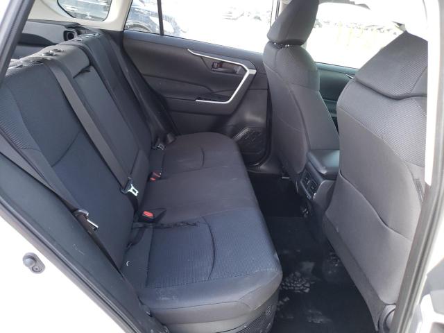 Photo 6 from auction – 2022 TOYOTA RAV4 LE with VIN JTMLWRFV9ND151308