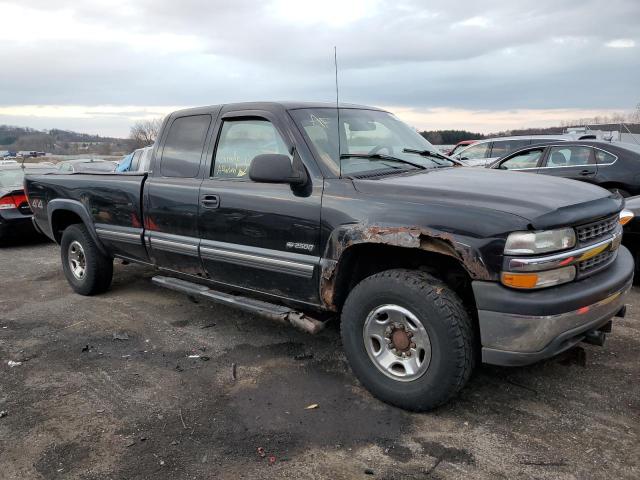 CHEVROLET SILVERADO 2000 with VIN 1GCGK29U3YE306568 - Photo from auction