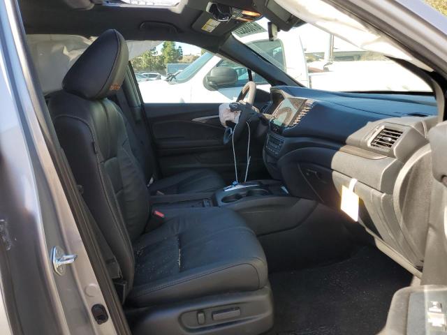 Photo 5 from auction – 2022 HONDA PILOT TRAI with VIN 5FNYF6H8XNB064313