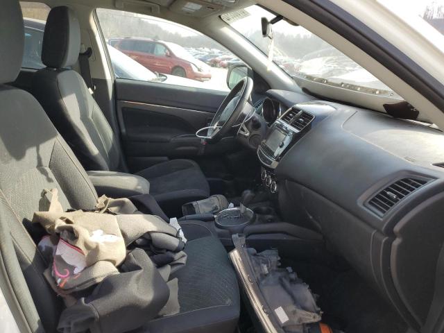 Photo 5 from auction – 2015 MITSUBISHI OUTLANDER with VIN 4A4AR4AWXFE053832