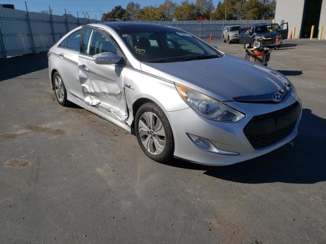 HYUNDAI SONATA HYB 2013 with VIN KMHEC4A46DA076453 - Photo from auction
