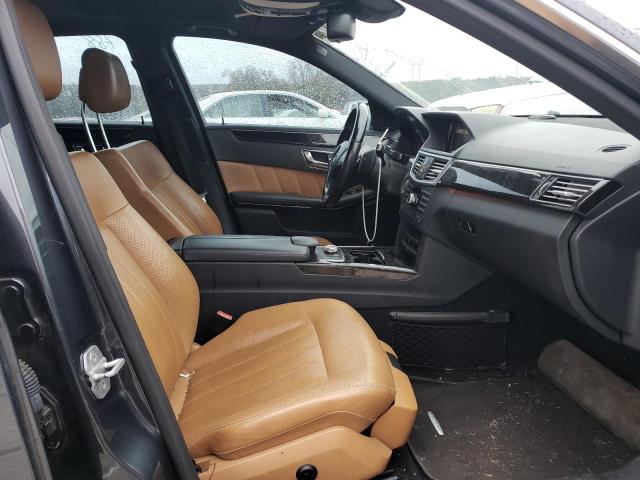 Photo 5 from auction – 2010 MERCEDES-BENZ E 550 with VIN WDDHF7CB7AA027785