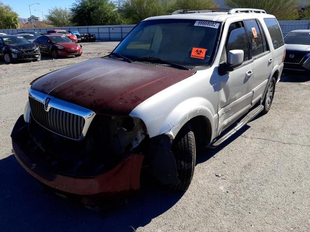 Photo 2 from auction – 2004 LINCOLN NAVIGATOR with VIN 5LMFU27R24LJ40157