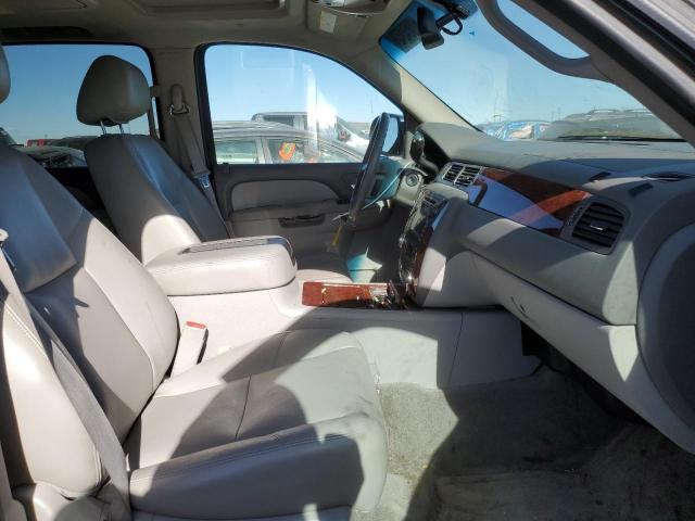 Photo 5 from auction – 2011 CHEVROLET SUBURBAN K with VIN 1GNSKKE36BR205054