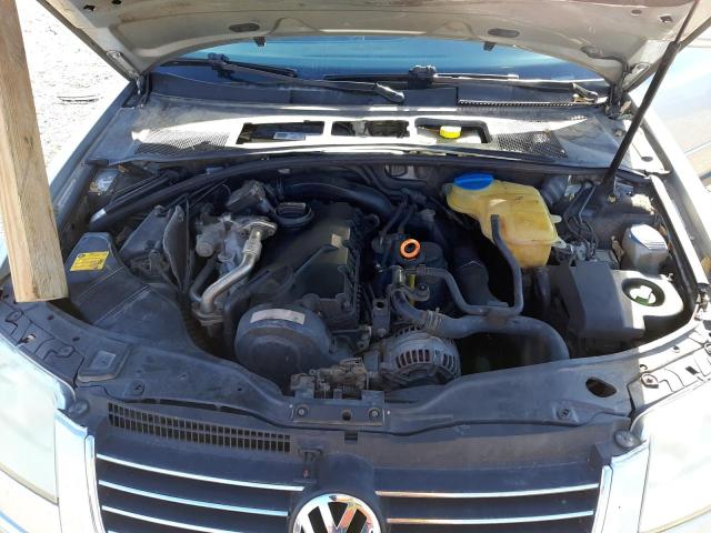 Photo 7 from auction – 2005 VOLKSWAGEN PASSAT SE with VIN WVWAE63BX5P059304
